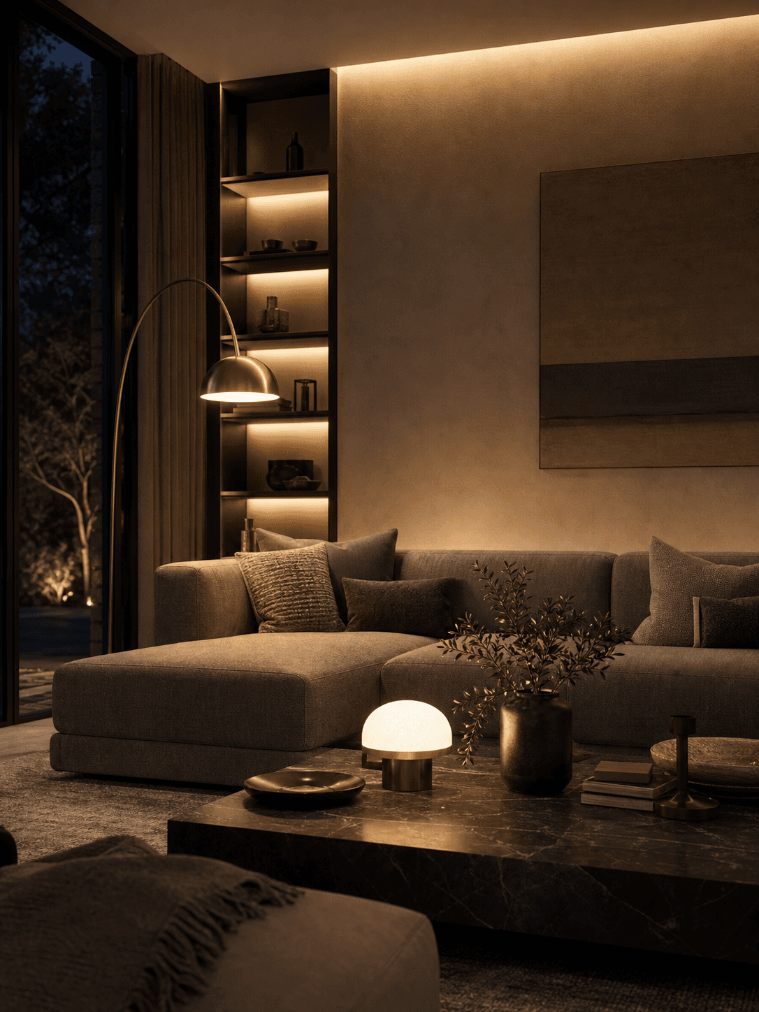 Sıcak katmanlı ışıklarla aydınlatılmış modern salon
